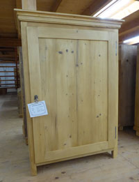 antiker Brotschrank